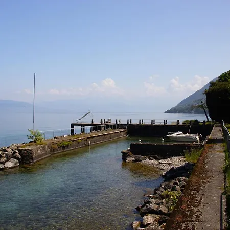 アパート & Nuit De Château Au Bord Du Léman